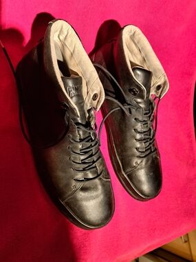 Camper Black Leather Men’s Chukka Boots